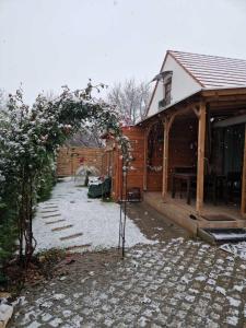 Фотография из галереи J2Velence Apartman в Веленце