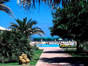 Bazén v ubytování TH Cinisi - Florio Park Hotel nebo v jeho okolí