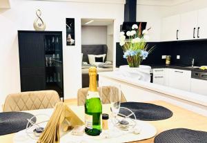 Kuchyň nebo kuchyňský kout v ubytování Ferienwohnung Wanderlust + 20 fotografií