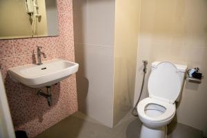 Ένα μπάνιο στο Sixty Star Love Place Hotel