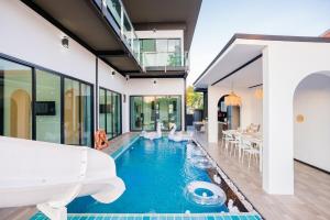 Πισίνα στο ή κοντά στο Cherish House Pool Villa