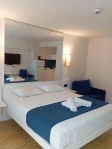 Gambar di galeri bagi Orbi sea view aparthotel di Angisa