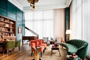 Uma área de estar em Perry Lane Hotel, a Luxury Collection Hotel, Savannah