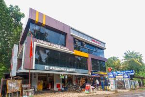 Galeriebild der Unterkunft Hotel O Sree Bhadra Tourist Home in Kollam