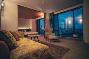 Posezení v ubytování THE AOYAMA GRAND HOTEL