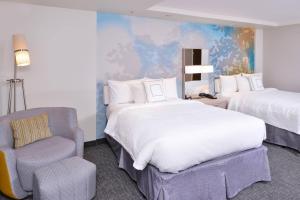 Postel nebo postele na pokoji v ubytování Courtyard by Marriott Columbus Grove City
