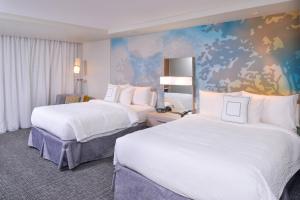 Postel nebo postele na pokoji v ubytování Courtyard by Marriott Columbus Grove City