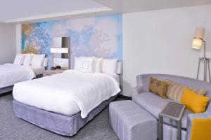 Postel nebo postele na pokoji v ubytování Courtyard by Marriott Columbus Grove City