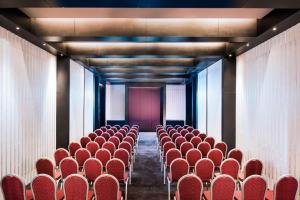 Konferenční prostory v ubytování Le Meridien Mahabaleshwar Resort & Spa + 31 fotografií