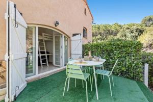 Κήπος έξω από το Maison de vacances , à 250m des plages