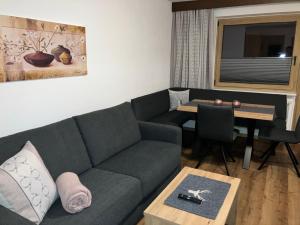 A seating area at Gästehaus Koch