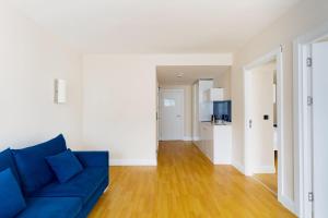 TV o dispositivi per l'intrattenimento presso Relax and Unwind Premier Sea View Aparthotel in Batumi