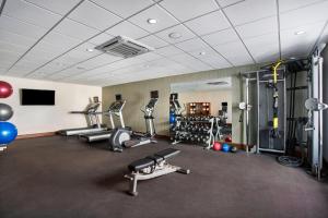 Fitness centrum a/nebo fitness zařízení v ubytování Residence Inn by Marriott Wilmington Downtown