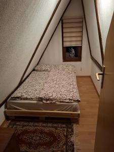 Katil atau katil-katil dalam bilik di Apartments Vučko Vlašić +31 gambar