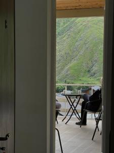 Afbeelding uit fotogalerij van MOUNTAIN HEART in Kazbegi