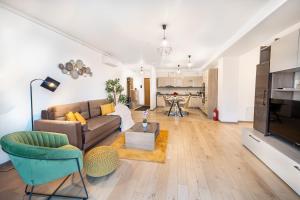 Χώρος καθιστικού στο Central, Bloc nou cu parcare Gratuita Emma accommodation in Monarh Tower