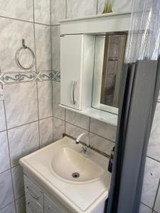 Bilik mandi di Almeida's House +38 gambar
