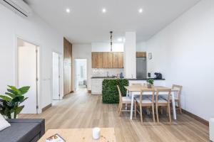 ครัวหรือมุมครัวของ Apartamento a 5 minutos del centro de Madrid 6P +9 ภาพ