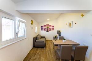 Posedenie v ubytovaní Apartments Nadica