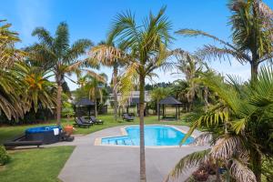 Bazén v ubytování Taipa Beach Resort nebo v jeho okolí