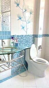 Koupelna v ubytování Sunshine villa Near beach Private Pool