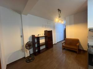 Χώρος καθιστικού στο Casa Elhi 4