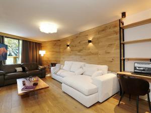 Χώρος καθιστικού στο Appartement de luxe 3 chambres en suite, skis aux pieds, WiFi, parking, à Courchevel 1850 - FR-1-575-237