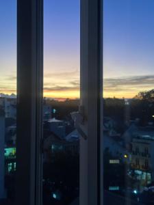 Alba o tramonto visti dall'interno dell'hotel o dai dintorni
