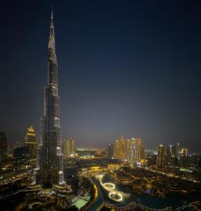 Nespecifikovaný výhled na destinaci Dubaj nebo výhled na město při pohledu z apartmánu