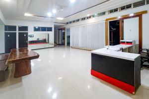 Fotografie z fotogalerie ubytování RedDoorz at RRR Guesthouse Mataram v destinaci Tjakranegara