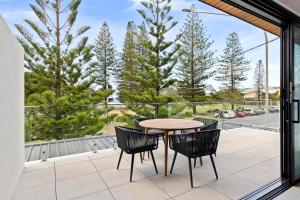 Uma varanda ou terraço em Beach St Accommodation