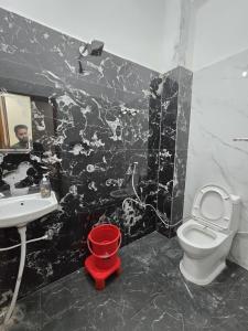 Koupelna v ubytování Hotel Siddhi Palace, Ayodhya Near Ram Mandir