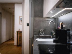 Kúpeľňa v ubytovaní Bergblick Apartment in Zentrumsnähe mit Garage