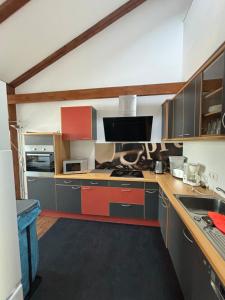 Η κουζίνα ή μικρή κουζίνα στο Wohnung mit Galerie +4 φωτογραφίες