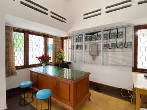 Fotografie z fotogalerie ubytování RedDoorz near RSUD Tidar Magelang v destinaci Magelang