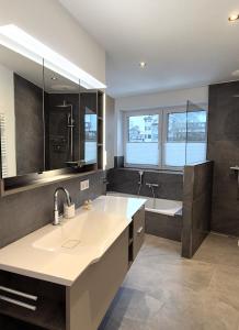Koupelna v ubytování Winterberg Appartement 21135 + 34 fotografií