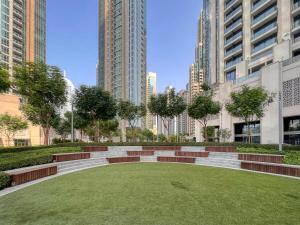 Galerija fotografija objekta FIRST CLASS 2BR Mesmerizing Views u Dubaiju
