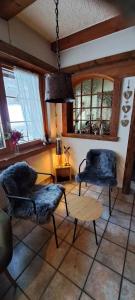 Posezení v ubytování B&B Chalet Rustica Inden, Leukerbad
