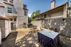 Το κτήριο όπου στεγάζεται  η παραθεριστική κατοικία