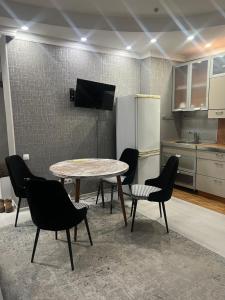 Η κουζίνα ή μικρή κουζίνα στο Banur Ип