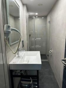 Koupelna v ubytování VAMA TAKSİM Hotel