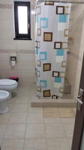 Phòng tắm tại Vila Aurora +19 ảnh