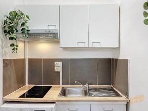 Kuchyň nebo kuchyňský kout v ubytování Le Soleil Marseillais - Confort & Central - Les Frères de la Loc' + 18 fotografií