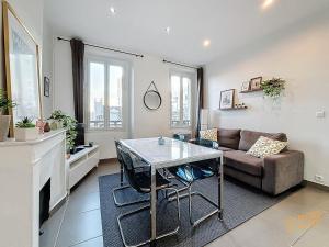 Posezení v ubytování Le Soleil Marseillais - Confort & Central - Les Frères de la Loc'