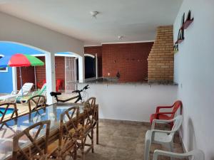 Χώρος καθιστικού στο Casa Suarão lazer,espaço área gourmet