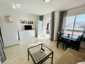 A kitchen or kitchenette at A2 - Calasol - 2004 Finestrat