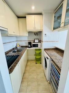 A kitchen or kitchenette at A2 - Calasol - 2004 Finestrat