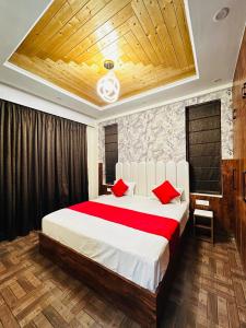 Gallery image of Dreamville Stays Shimla - Luxury Homestay and B&B in Shimla +21 photos