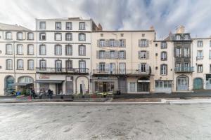 Το κτήριο όπου στεγάζεται  το διαμέρισμα