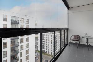 Balkón alebo terasa v ubytovaní Apartament z widokiem na morze obok Parku Millenium w Gdańsku by Noclegi Renters